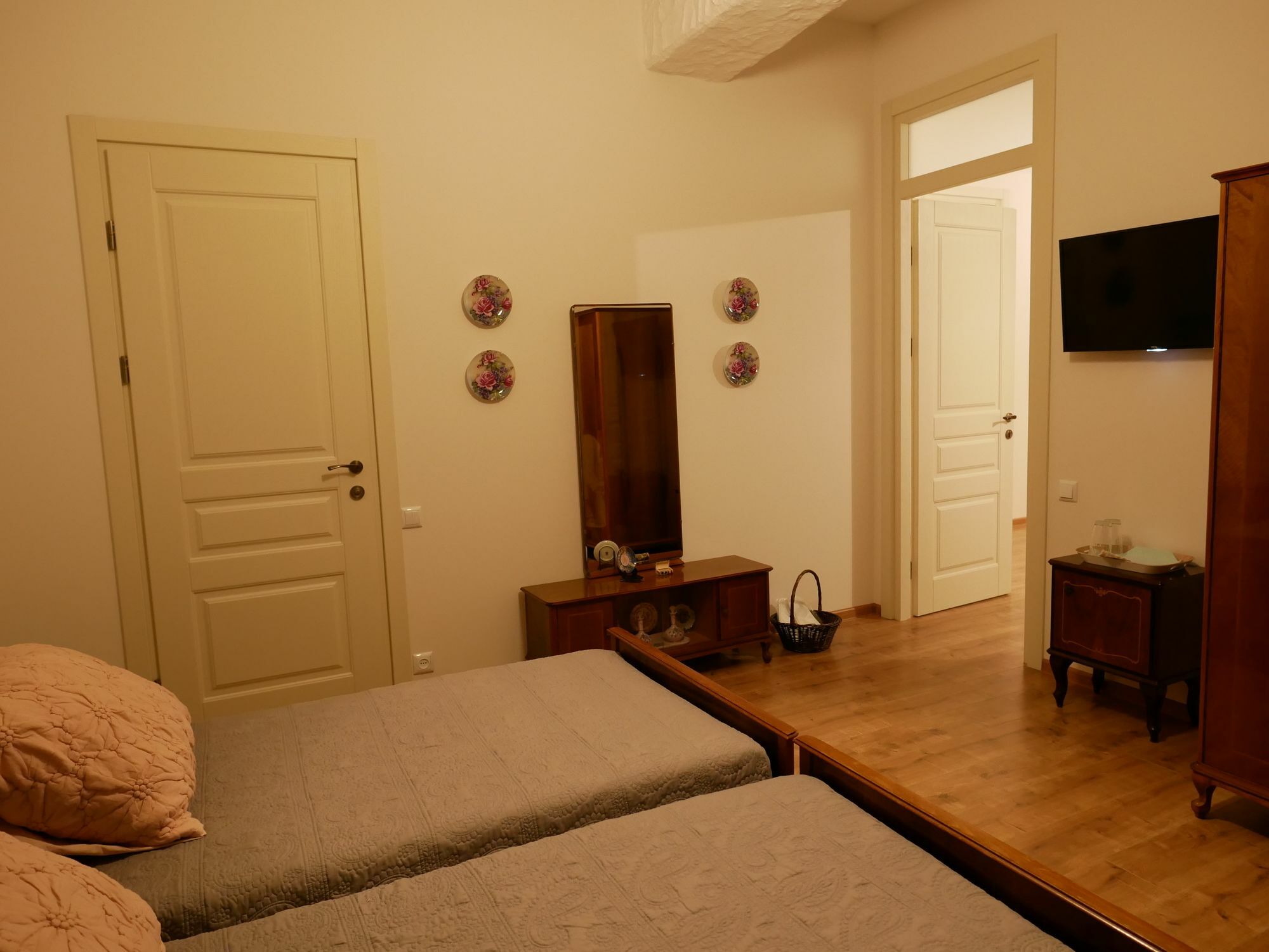 My Garden Hotel Tbilisi Luaran gambar