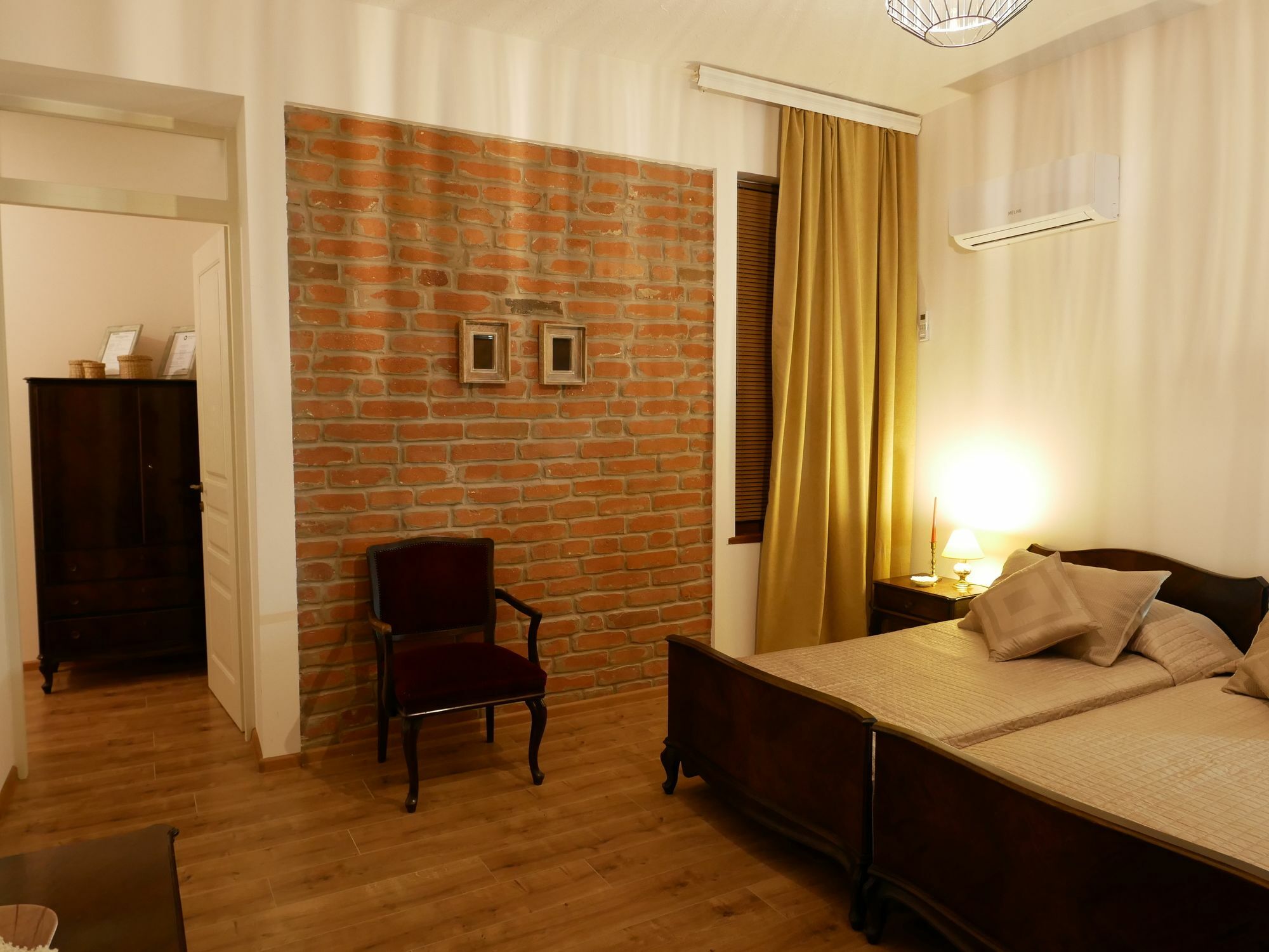 My Garden Hotel Tbilisi Luaran gambar