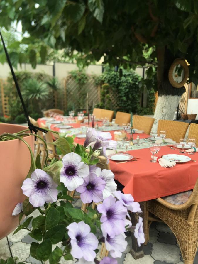 My Garden Hotel Tbilisi Luaran gambar